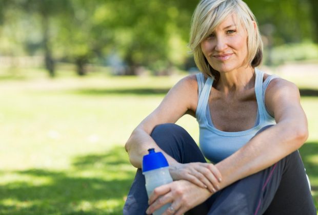 8 простых привычек в питании, которые помогут вам оставаться в форме после 40 лет